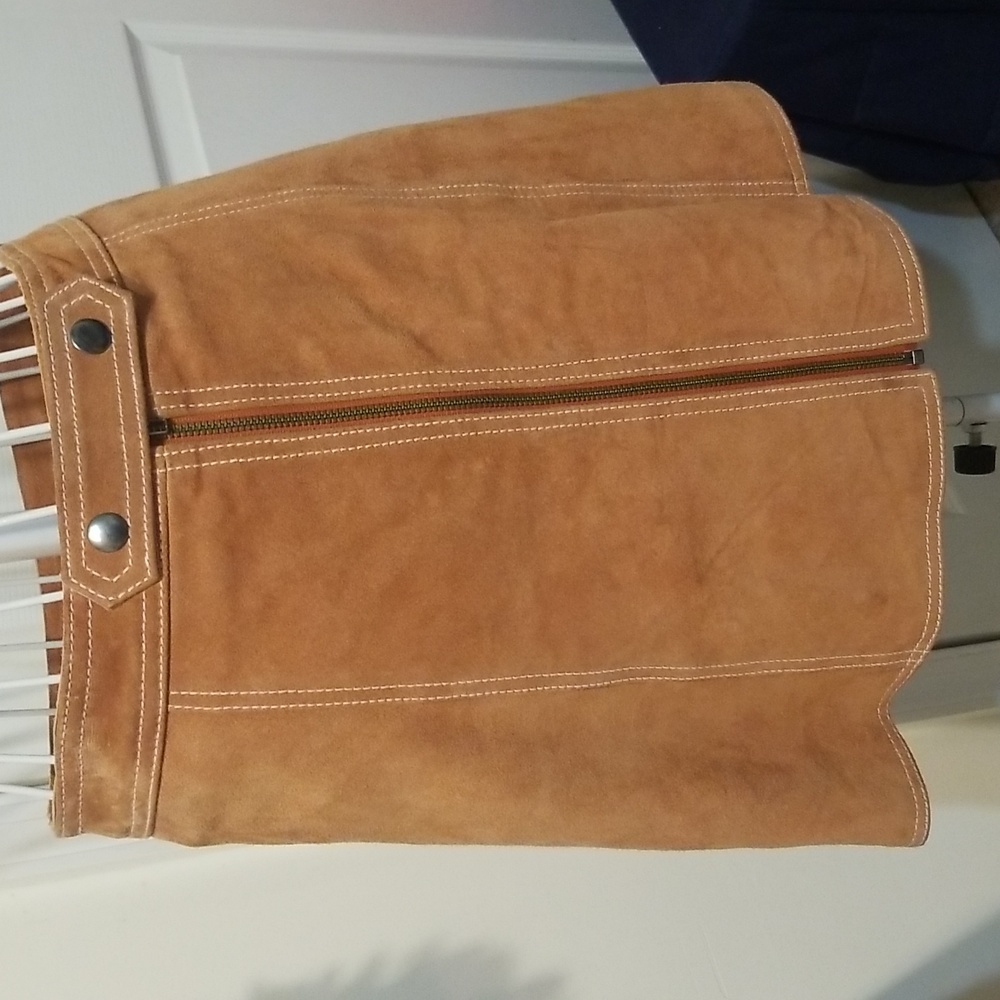 TOP OF THE LINE❣️TOPSHOP leather suede mini skirt. Size 4 - Picture 3 of 12